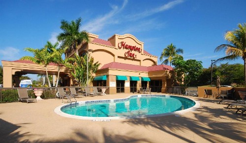 Hampton Inn Fort Myers-Airport & I-75 - image 3