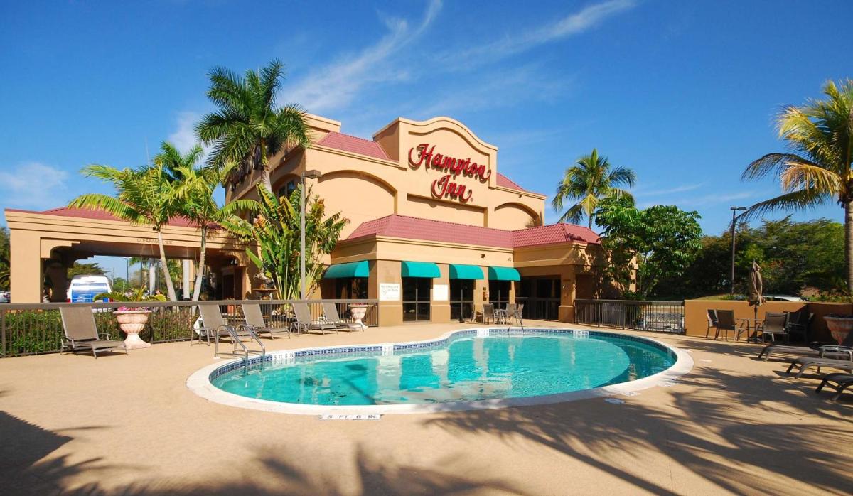 Hampton Inn Fort Myers-Airport & I-75 - image 3