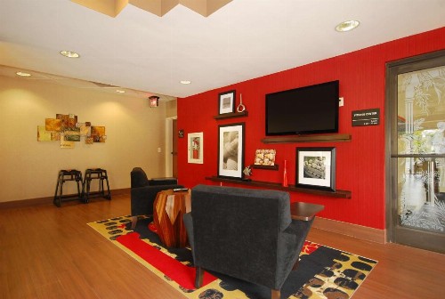 Hampton Inn Fort Myers-Airport & I-75 - image 6