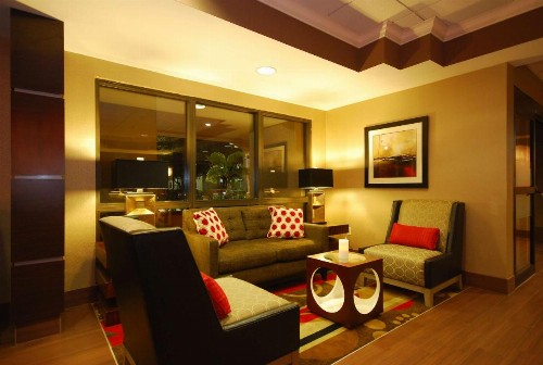 Hampton Inn Fort Myers-Airport & I-75 - image 7
