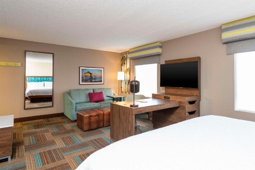 Hampton Inn & Suites Fort Myers-Colonial Boulevard - image 43