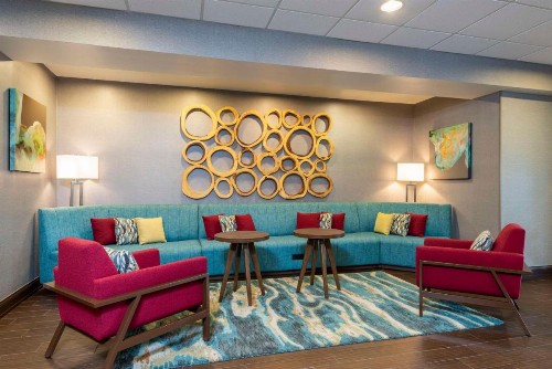 Hampton Inn & Suites Fort Myers-Colonial Boulevard - image 5