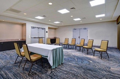 Hilton Garden Inn Fort Myers - image 11