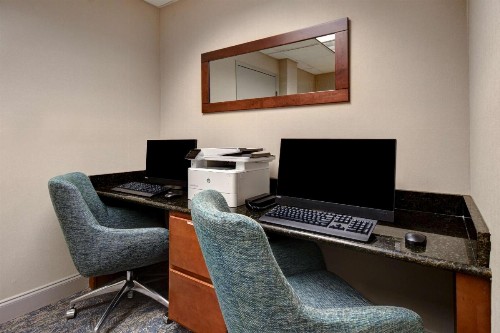 Hilton Garden Inn Fort Myers - image 18