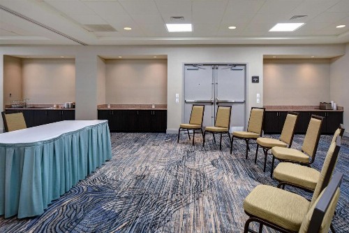 Hilton Garden Inn Fort Myers - image 21