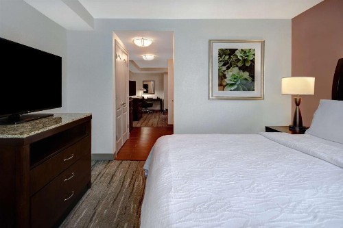 Hilton Garden Inn Fort Myers - image 32