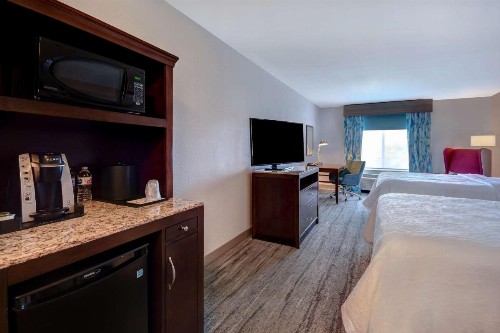 Hilton Garden Inn Fort Myers - image 35
