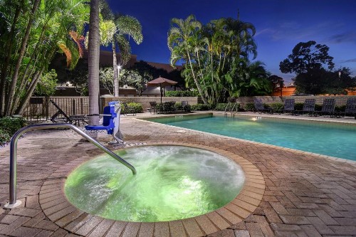 Hilton Garden Inn Fort Myers - image 45