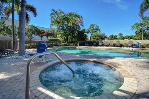 Hilton Garden Inn Fort Myers - image 49