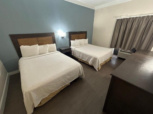 Best Western Airport Inn - image 14