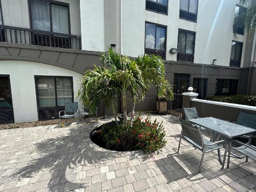 Best Western Airport Inn - image 19