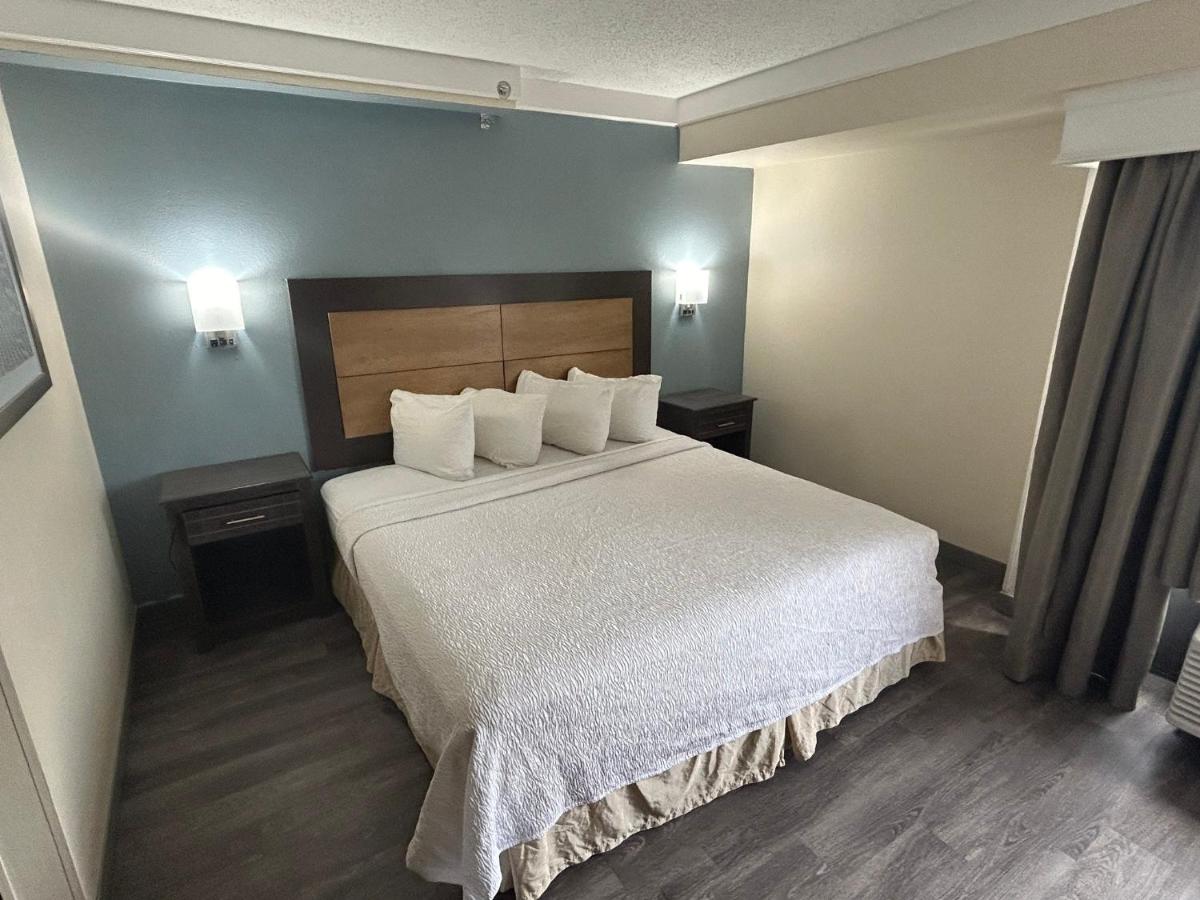 Best Western Airport Inn - image 6