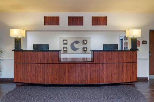 Comfort Inn & Suites Fort Myers Airport - image 30