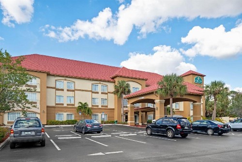 La Quinta by Wyndham Fort Myers Airport - image 2
