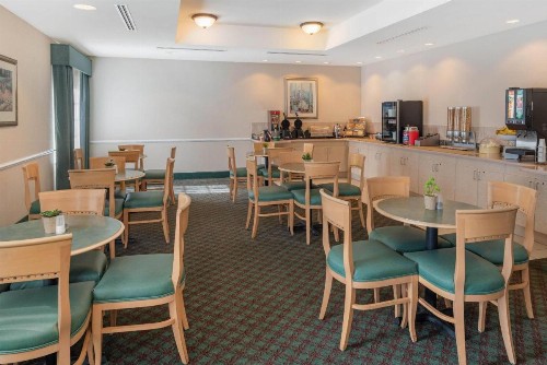 La Quinta by Wyndham Fort Myers Airport - image 31