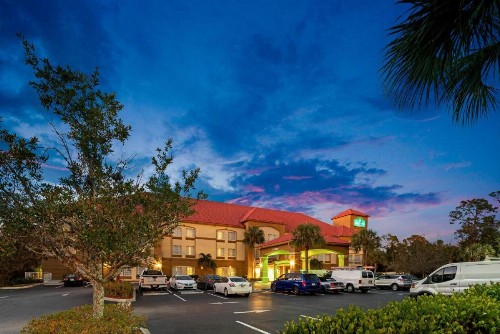 La Quinta by Wyndham Fort Myers Airport - image 4