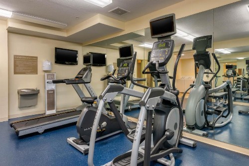 Candlewood Suites Fort Myers/Sanibel Gateway - image 20