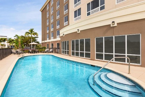 Holiday Inn Express Hotel & Suites Fort Myers East - The Forum an IHG Hotel - image 29