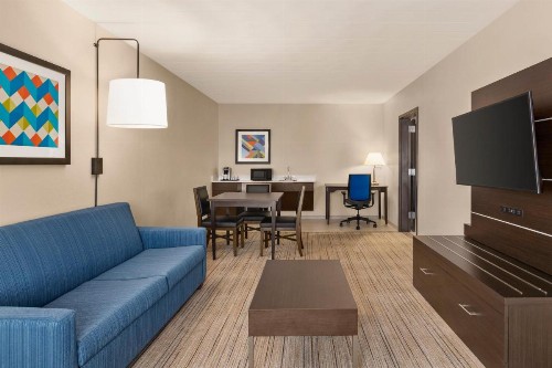 Holiday Inn Express Hotel & Suites Fort Myers East - The Forum an IHG Hotel - image 37