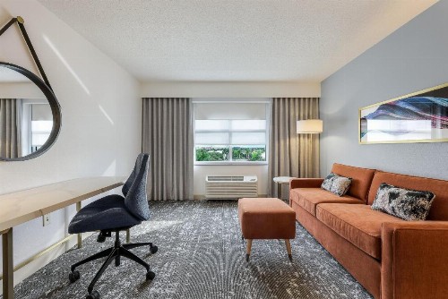 Holiday Inn Fort Myers Airport-Town Center an IHG Hotel - image 32