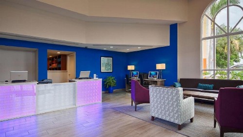 Best Western Fort Myers Inn and Suites - image 8