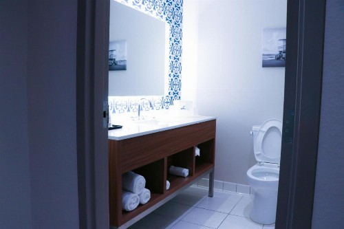 Days Inn & Suites by Wyndham Fort Myers Near JetBlue Park - image 13