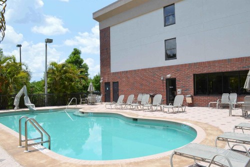 Days Inn & Suites by Wyndham Fort Myers Near JetBlue Park - image 23