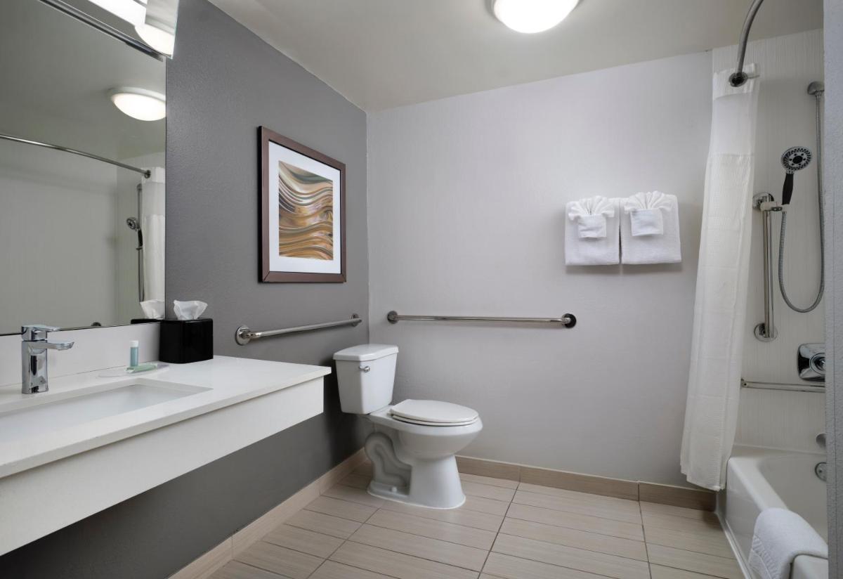 Courtyard Fort Myers Cape Coral - image 2
