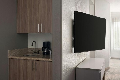 SpringHill Suites Fort Myers Airport - image 20