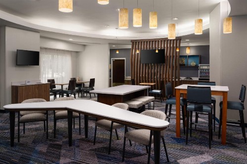 SpringHill Suites Fort Myers Airport - image 8