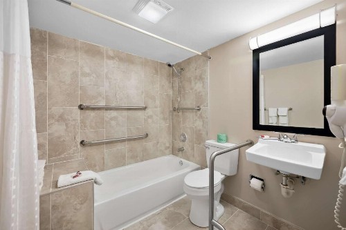 Travelodge by Wyndham Fort Myers - image 31