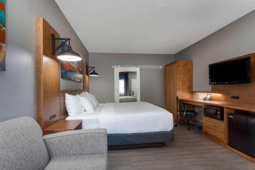La Quinta by Wyndham Ft. Myers - Sanibel Gateway - image 15