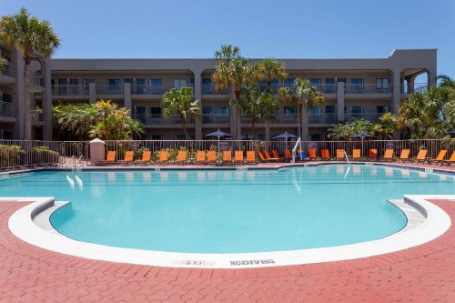 La Quinta by Wyndham Ft. Myers - Sanibel Gateway - image 18