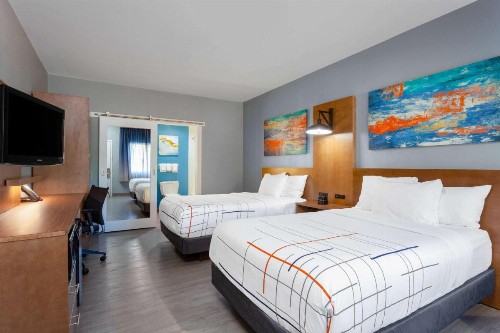 La Quinta by Wyndham Ft. Myers - Sanibel Gateway - image 6