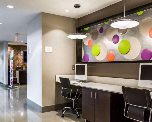 Quality Suites Fort Myers - I-75 - image 27