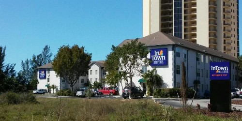 InTown Suites Extended Stay Fort Myers - image 3
