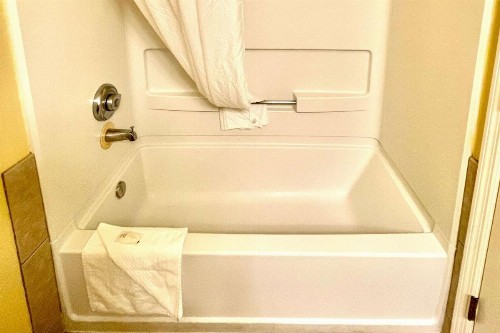 Suburban Extended Stay Hotel Fort Myers Cape Coral - image 15