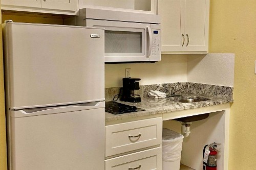 Suburban Extended Stay Hotel Fort Myers Cape Coral - image 18