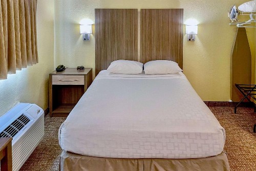 Suburban Extended Stay Hotel Fort Myers Cape Coral - image 21