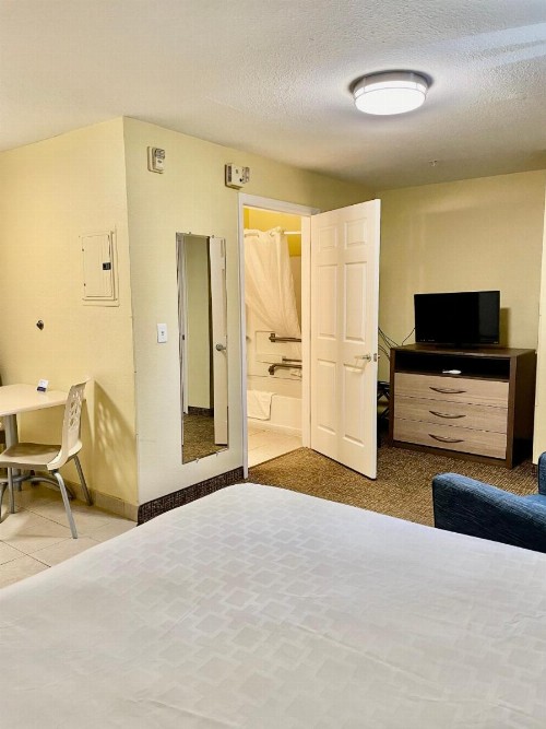Suburban Extended Stay Hotel Fort Myers Cape Coral - image 42