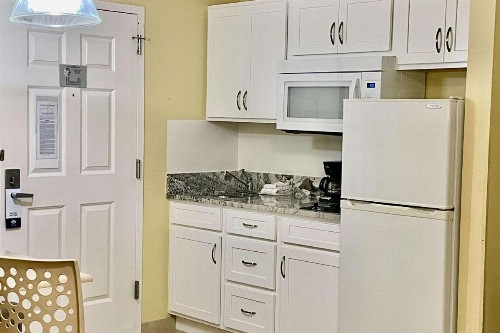 Suburban Extended Stay Hotel Fort Myers Cape Coral - image 8