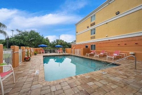Comfort Inn Fort Myers Northeast - image 22