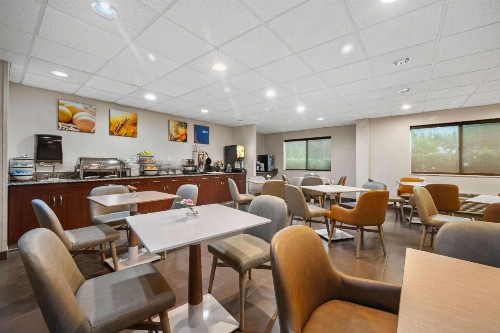 Comfort Inn Fort Myers Northeast - image 29