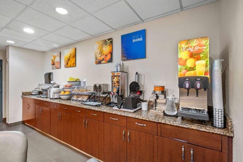Comfort Inn Fort Myers Northeast - image 30