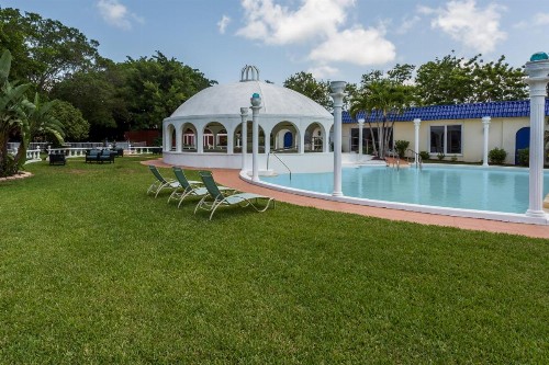 Days Inn by Wyndham Fort Myers Springs Resort - image 21