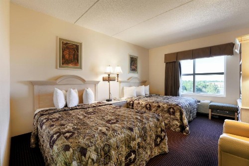 Allure Suites of Fort Myers - image 14