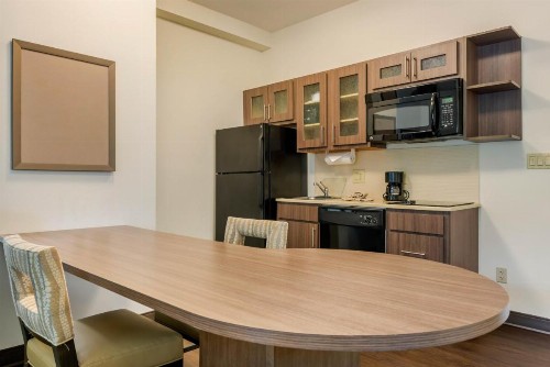 Candlewood Suites Fort Myers Interstate 75 an IHG Hotel - image 10