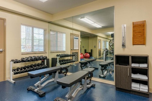 Candlewood Suites Fort Myers Interstate 75 an IHG Hotel - image 12