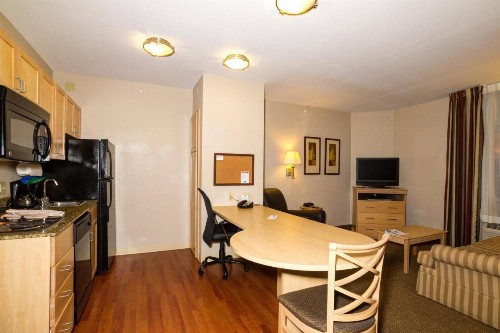 Candlewood Suites Fort Myers Interstate 75 an IHG Hotel - image 25