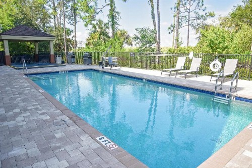 Candlewood Suites Fort Myers Interstate 75 an IHG Hotel - image 27